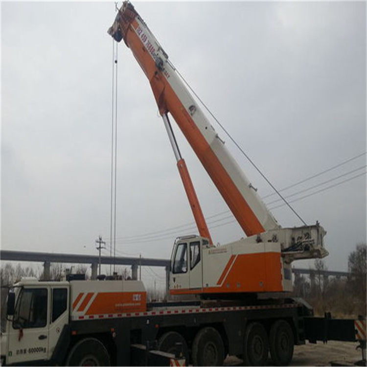 平谷吊车租赁如何选？吊大货车作业流程、价格因素全解析